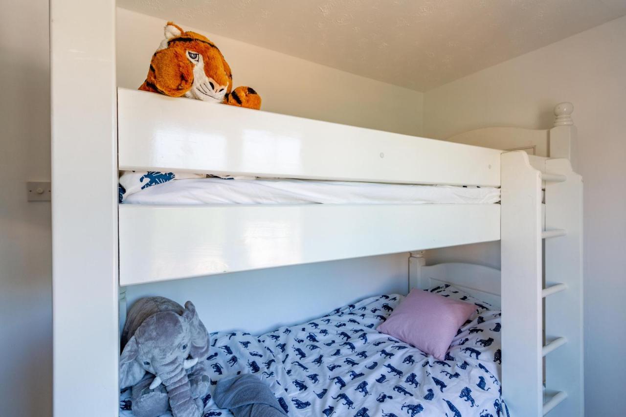 Family Friendly Cottage With Bunk Beds And Courtyard Malmesbury Εξωτερικό φωτογραφία