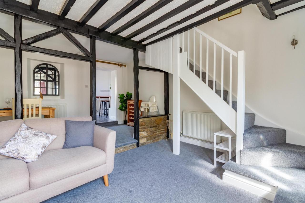 Family Friendly Cottage With Bunk Beds And Courtyard Malmesbury Εξωτερικό φωτογραφία